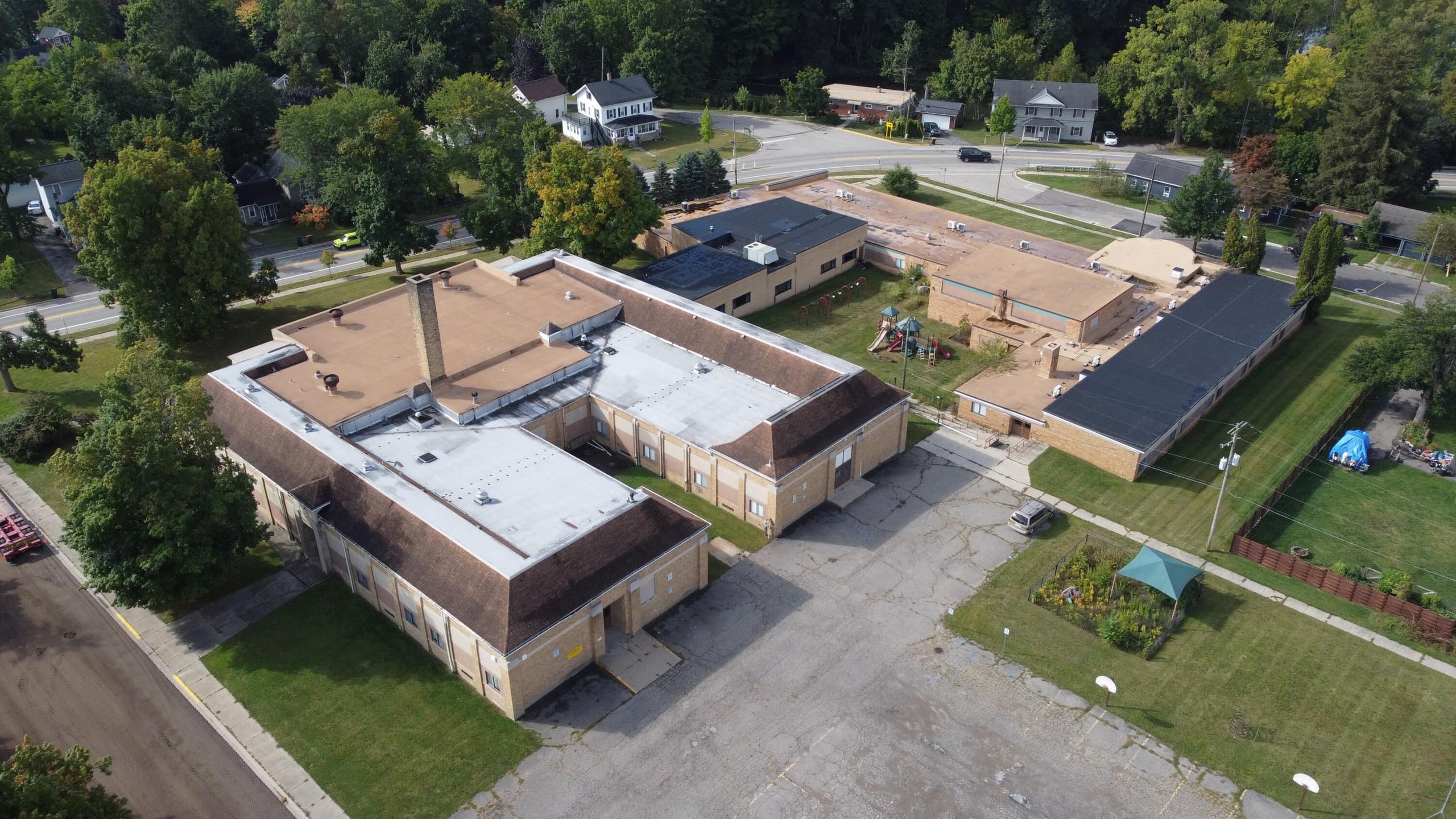 410 City Road, Manchester, MI 48158