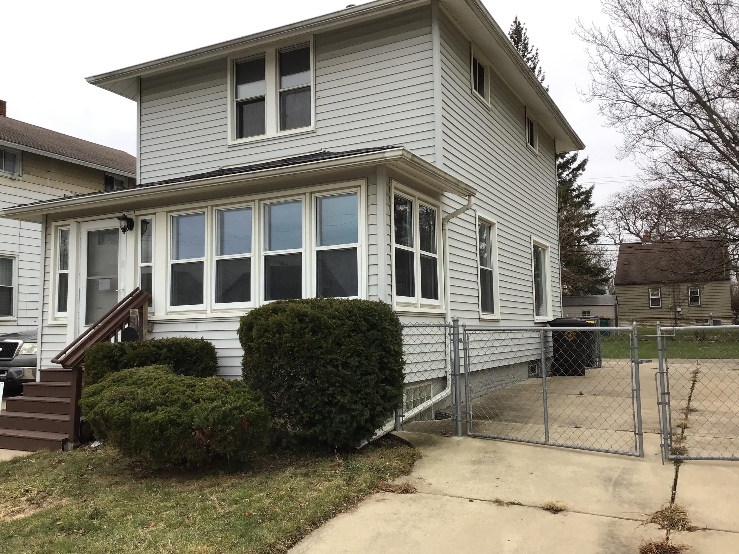 214 Detroit Street, Trenton, MI 48183