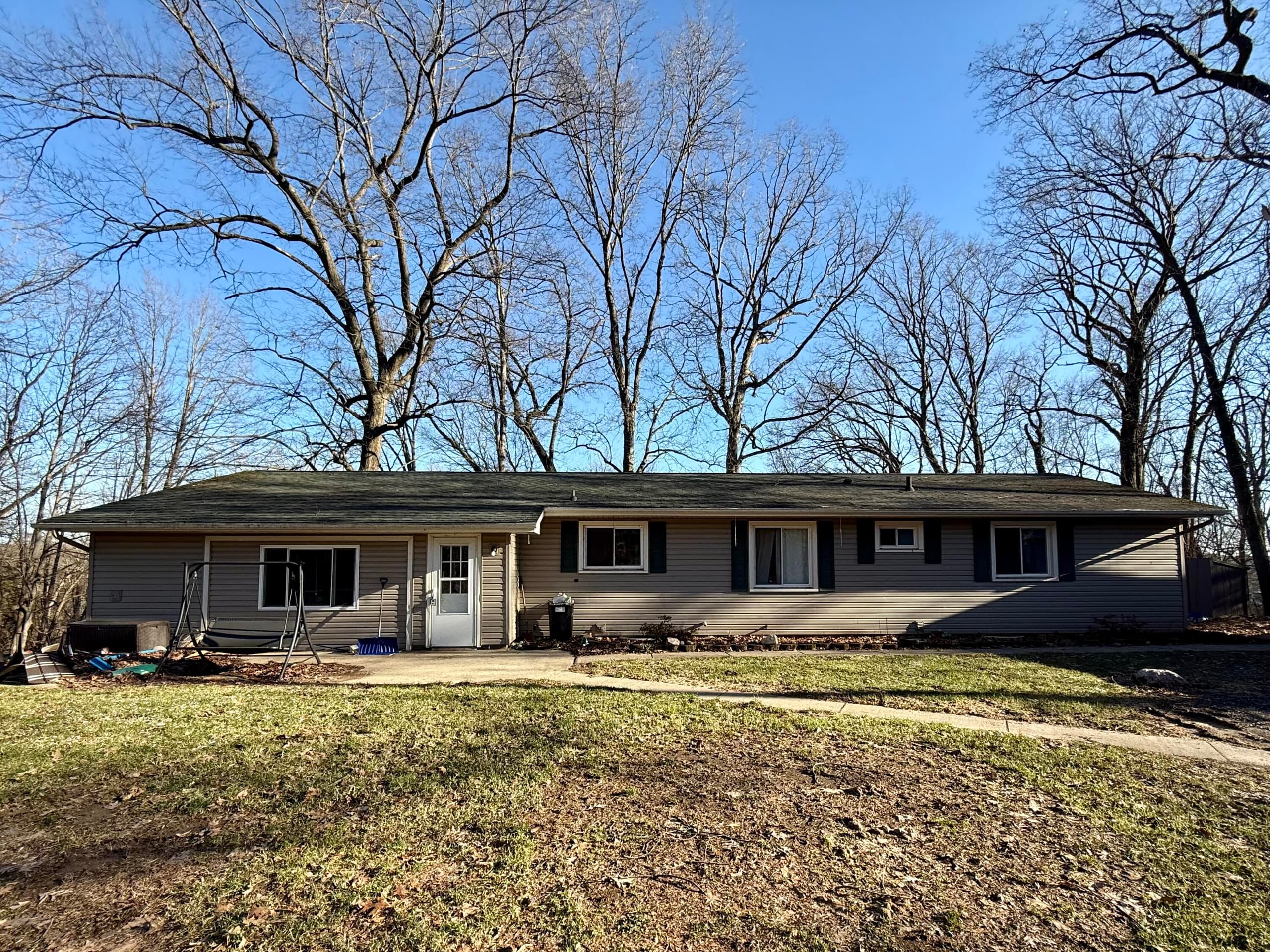 201 Lake Hills Drive, Concord, MI 49237