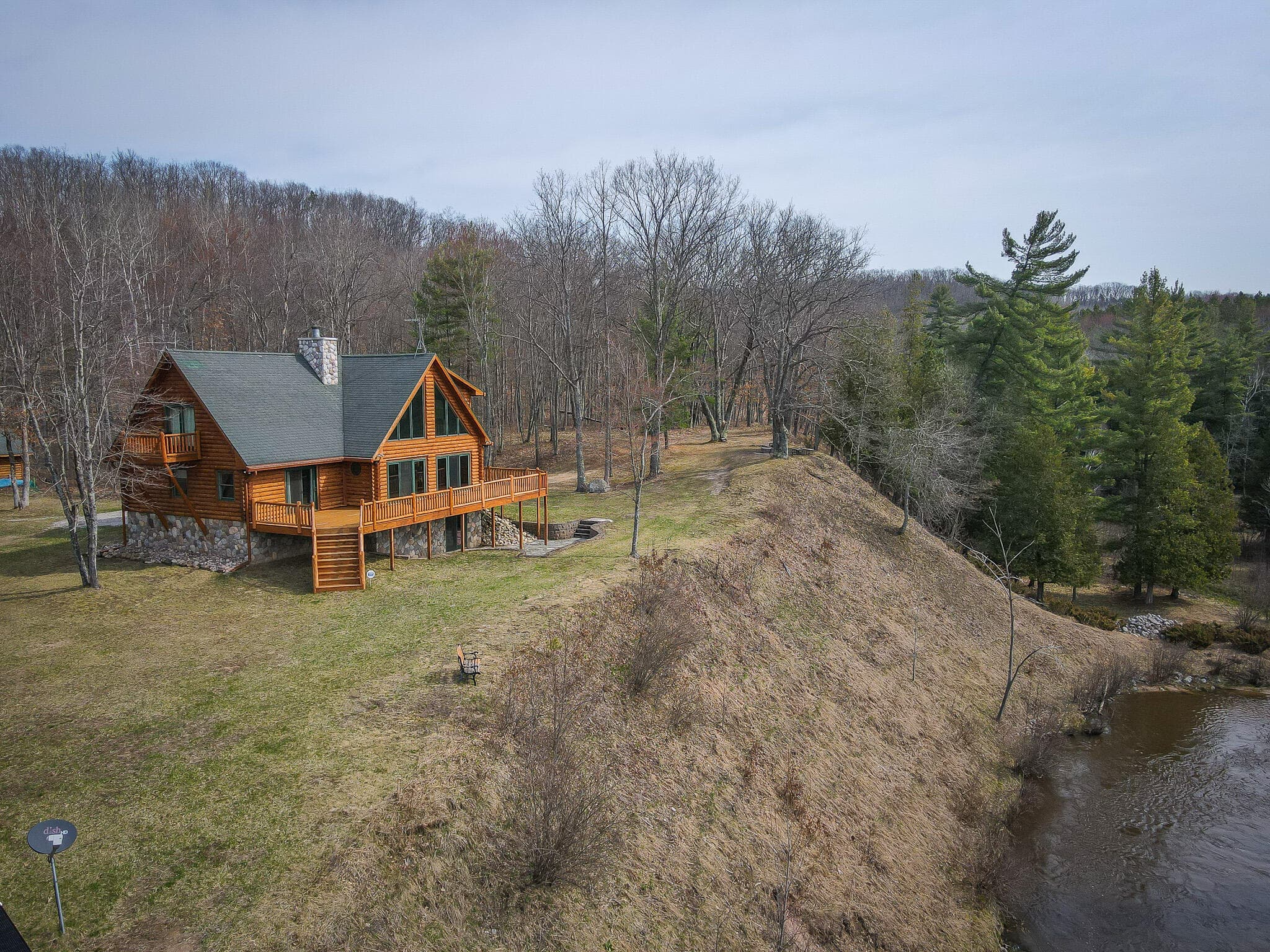 9184 M-37, Wellston, MI 49689