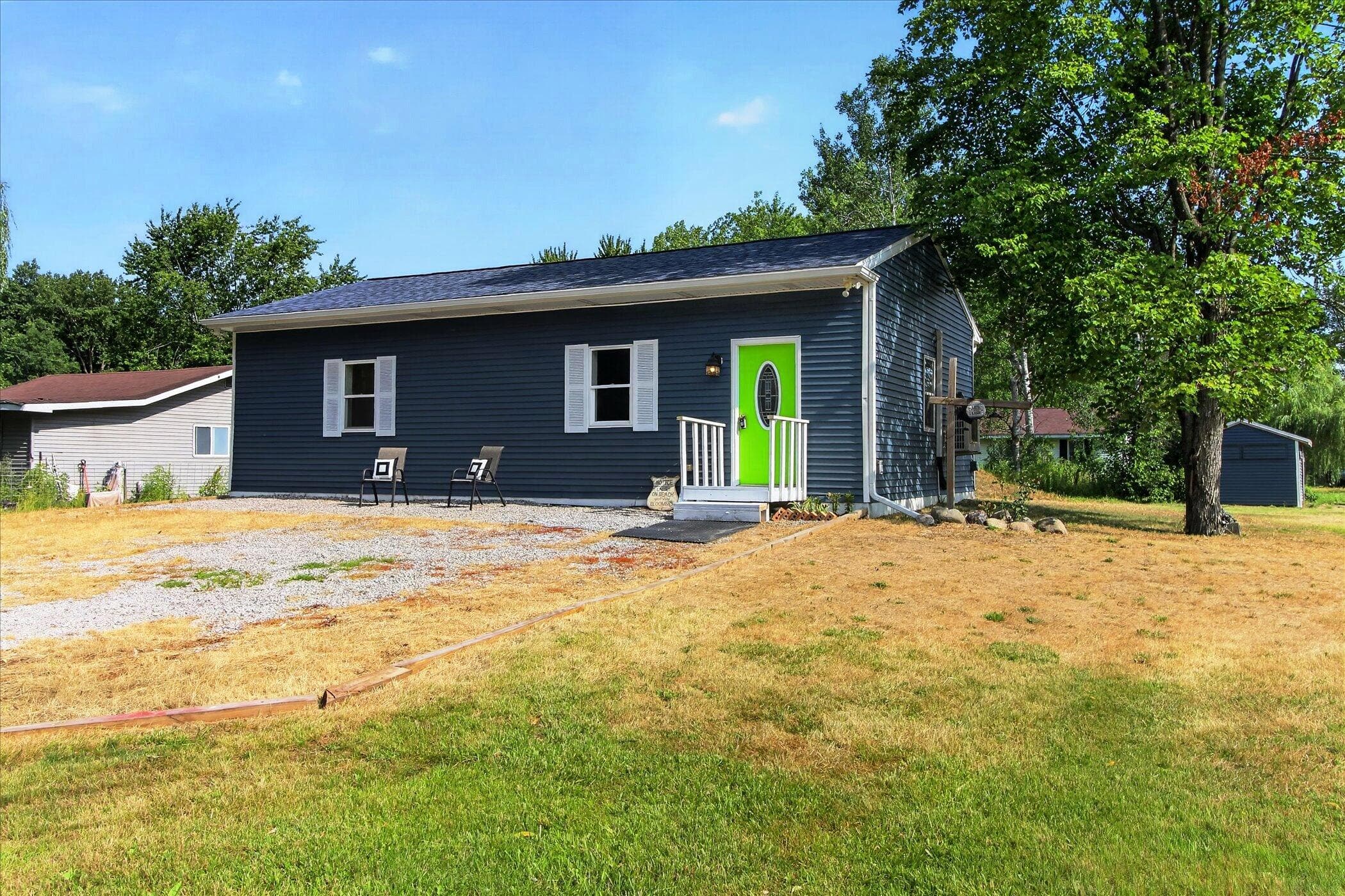 8048 17 Mile Road, Rodney, MI 49342