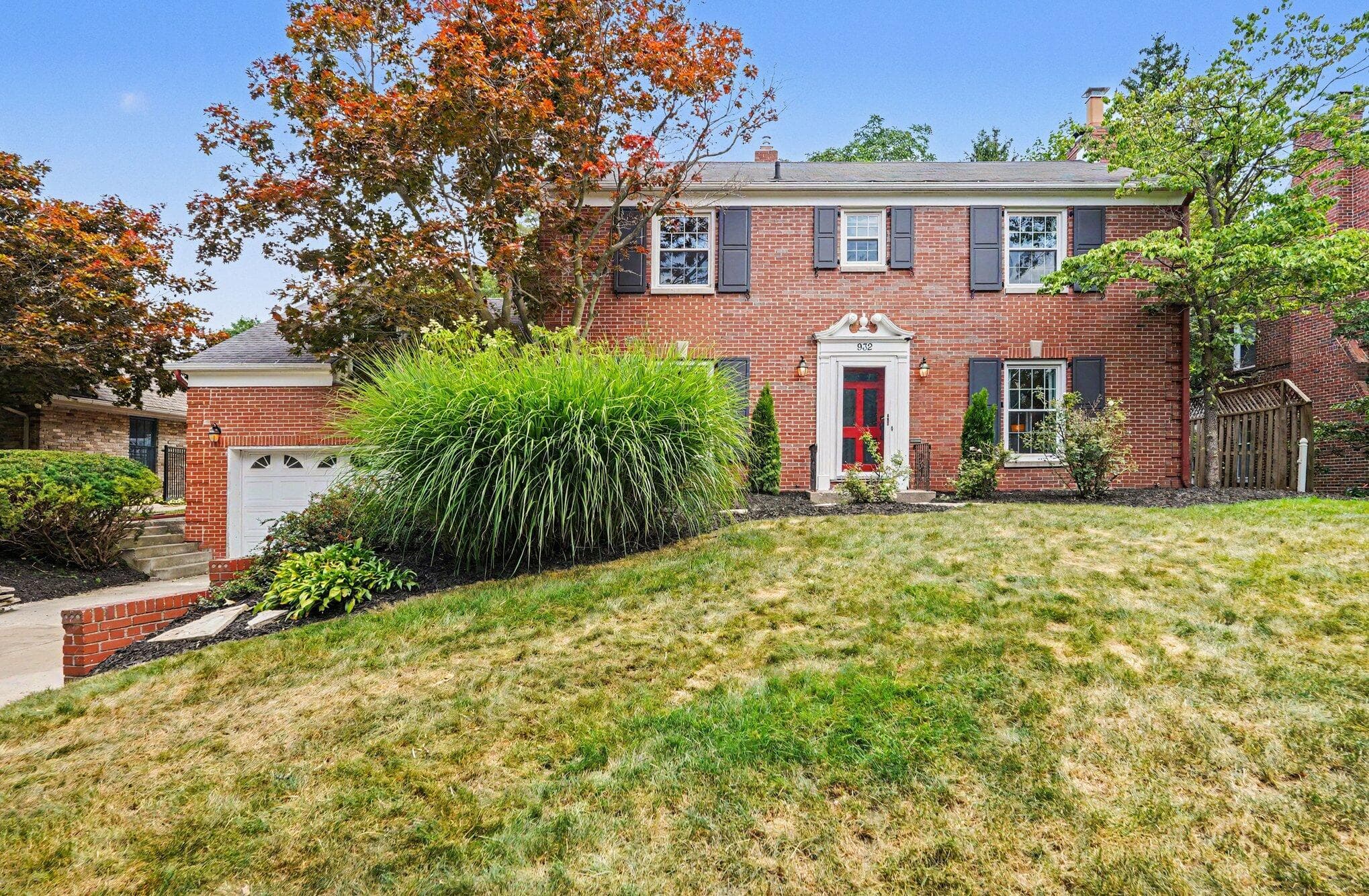 932 Floral Avenue SE, East Grand Rapids, MI 49506
