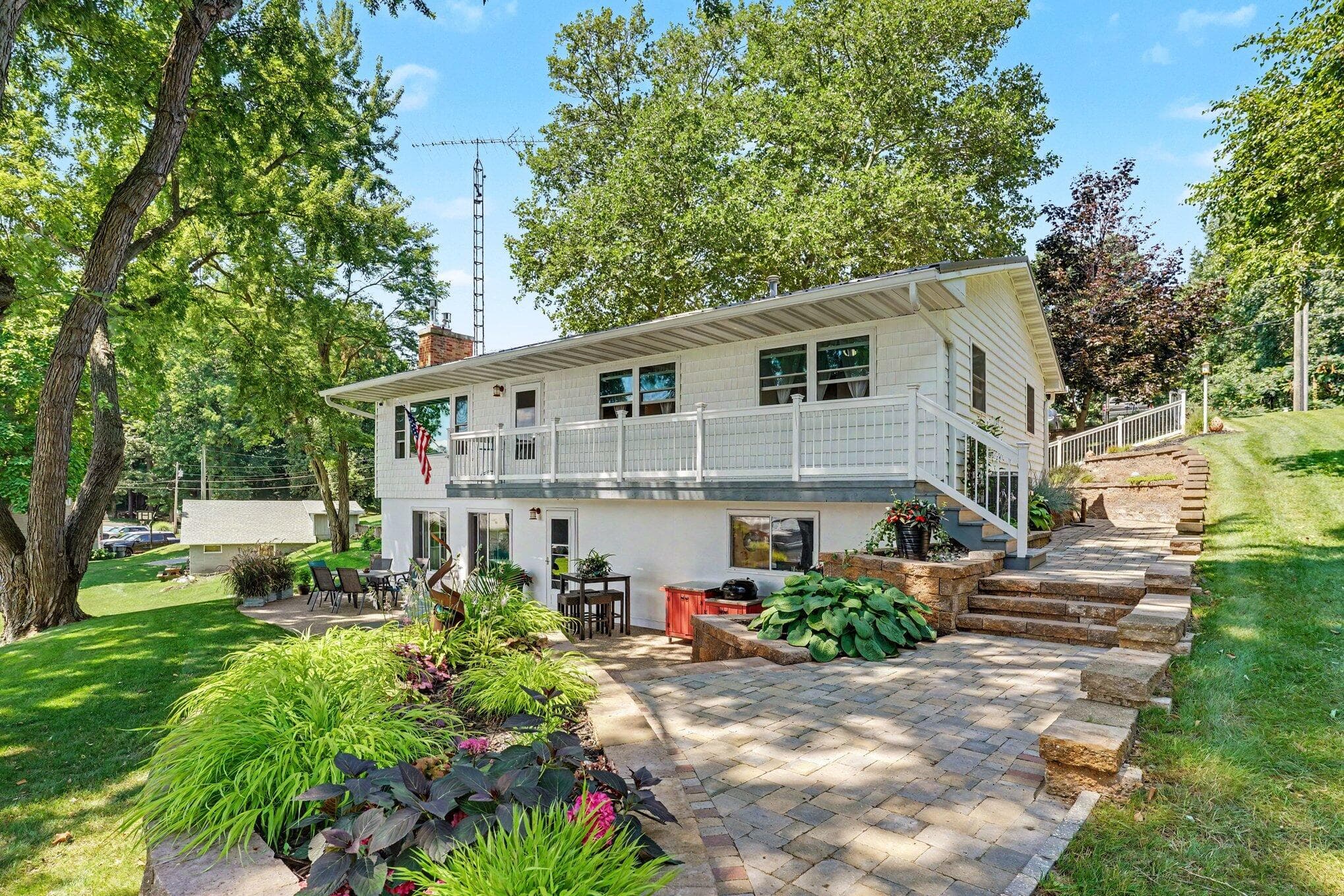 58875 Hill, Lawrence, MI 49064