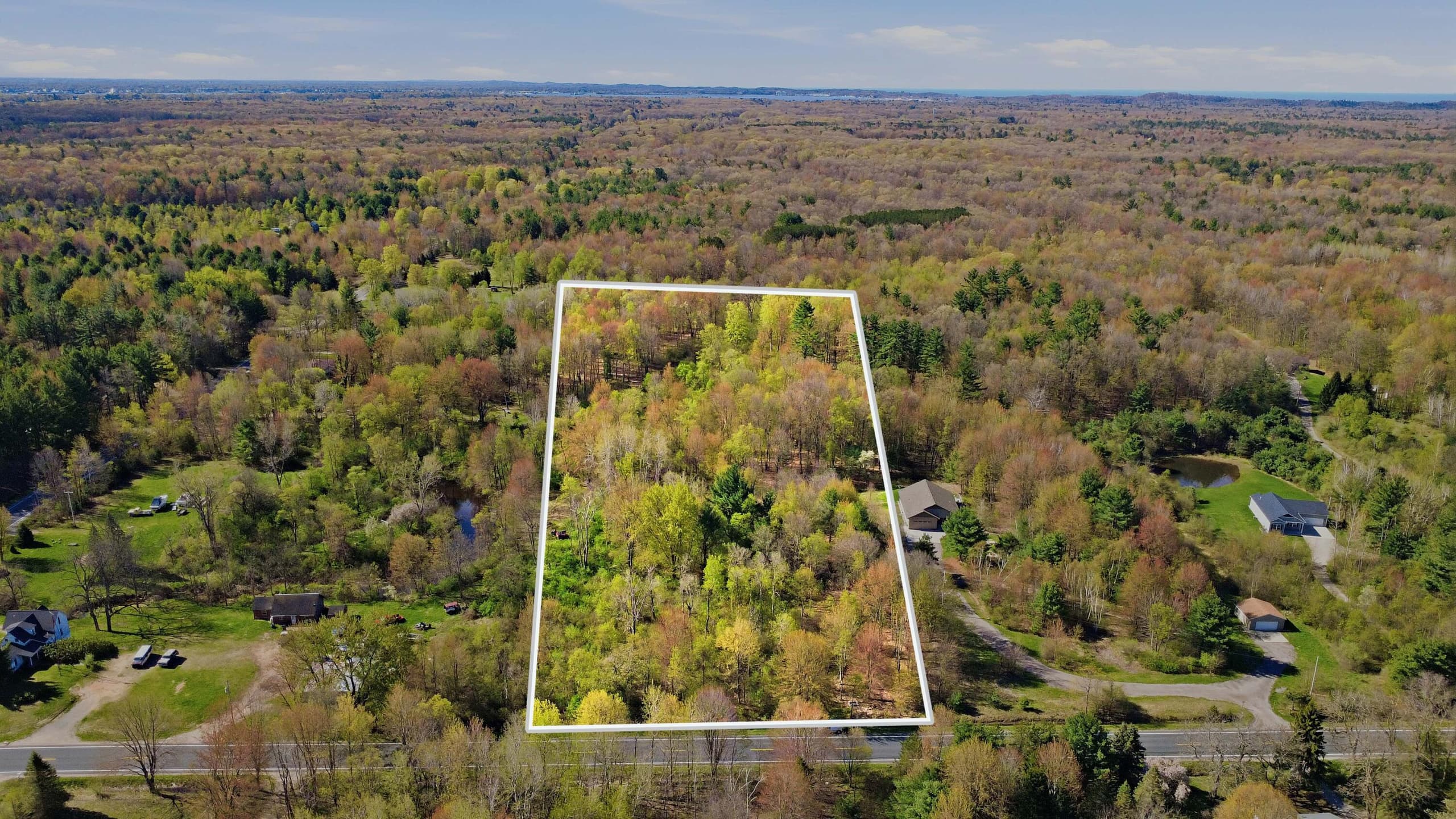 VL W River Road, North Muskegon, MI 49445