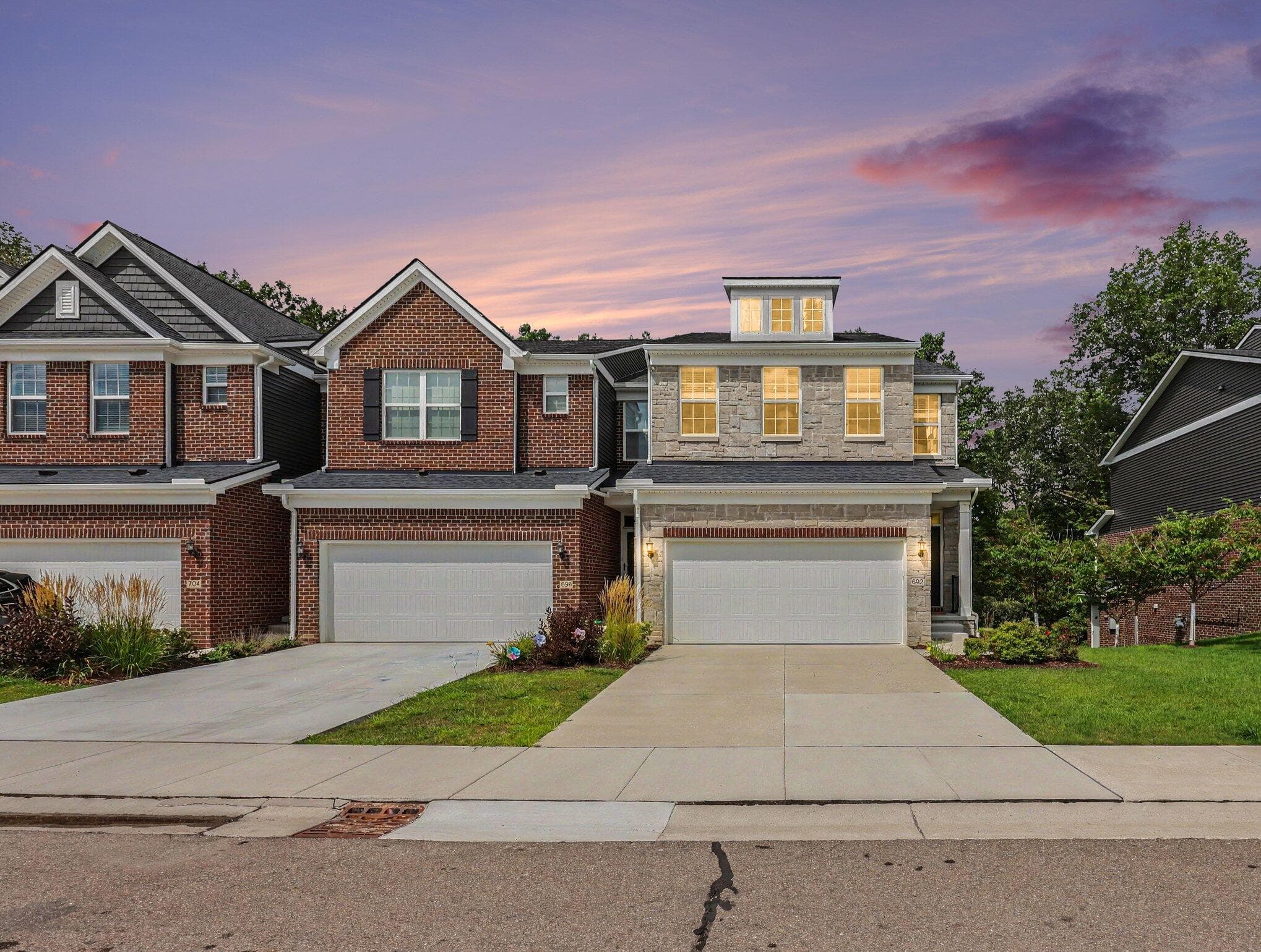 692 Peppermint Drive, Rochester Hills, MI 48307