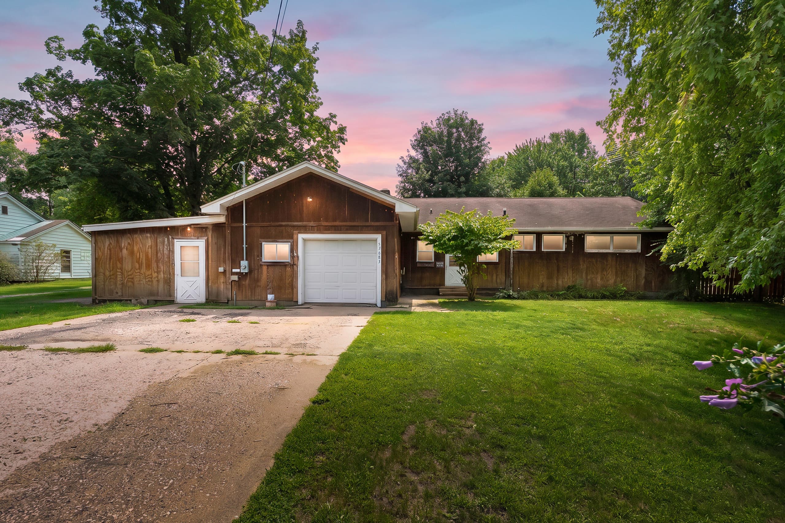 53683 Co Rd 388, Grand Junction, MI 49056