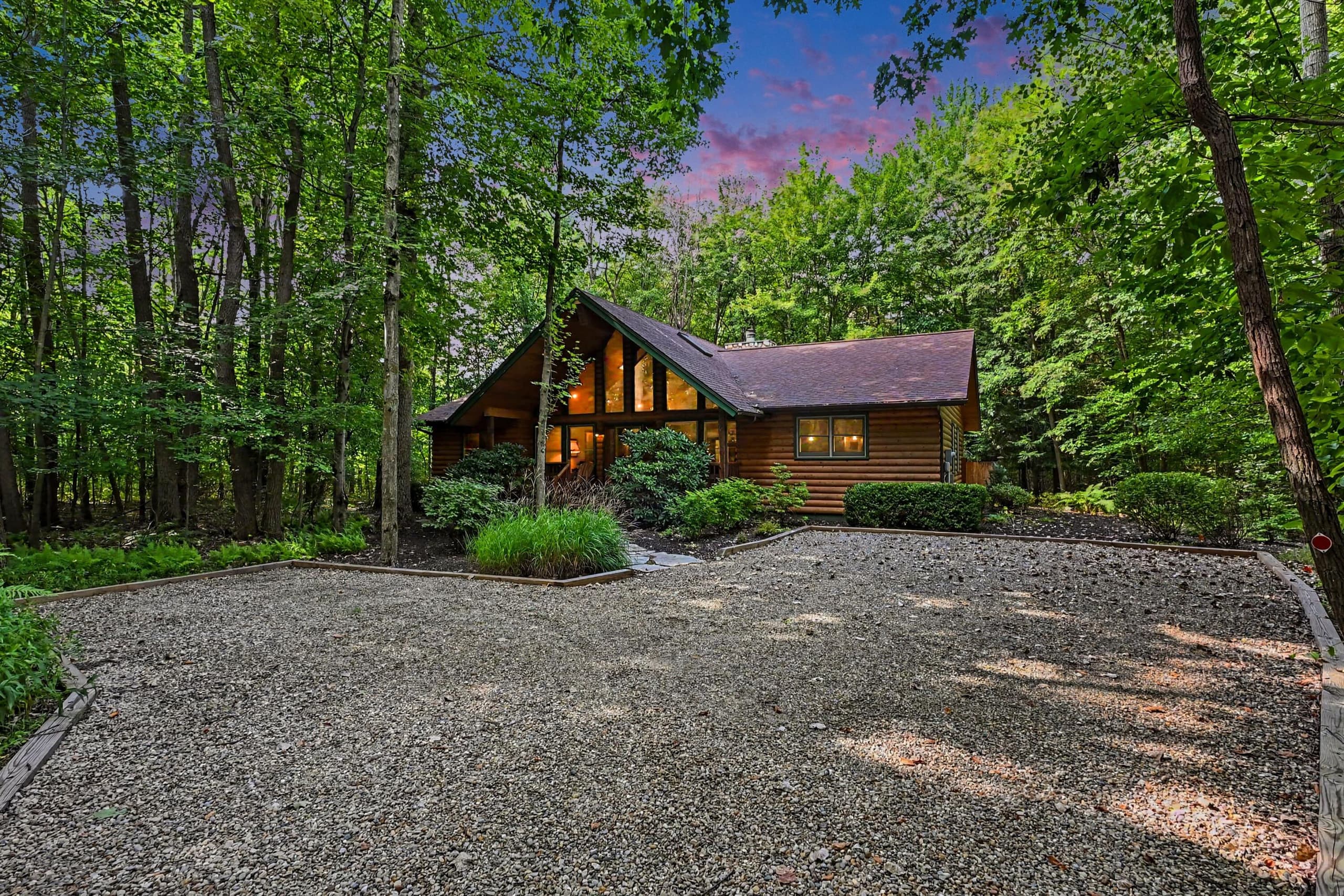 14300 Wildwood Lane, Harbert, MI 49125