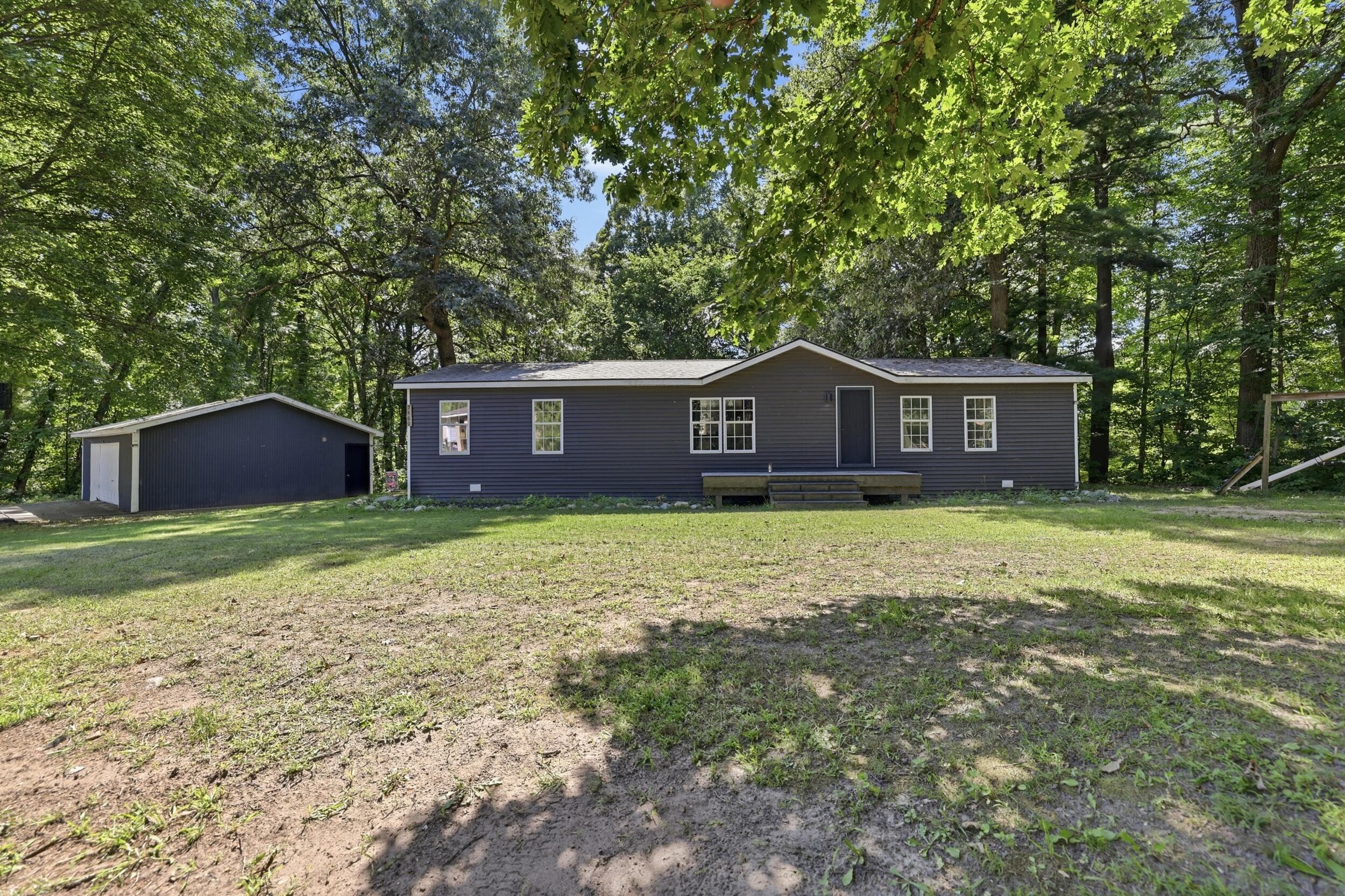 7460 Pine Ridge Drive NE, Belding, MI 48809