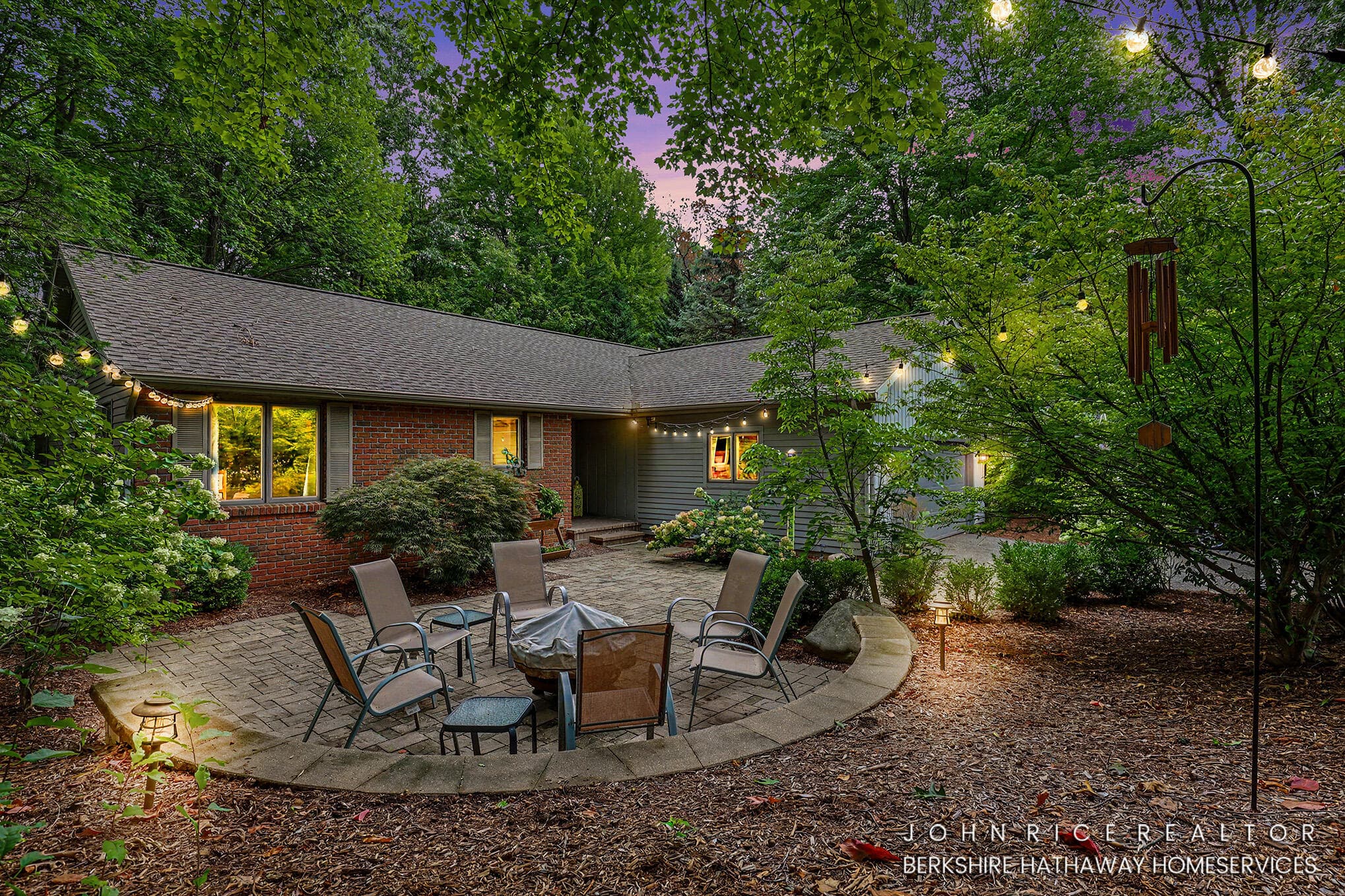 956 Spaulding Avenue SE, Ada, MI 49301