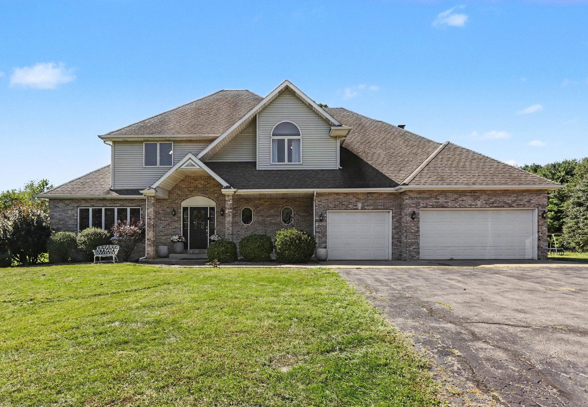 8405 N 30th Street, Richland, MI 49083