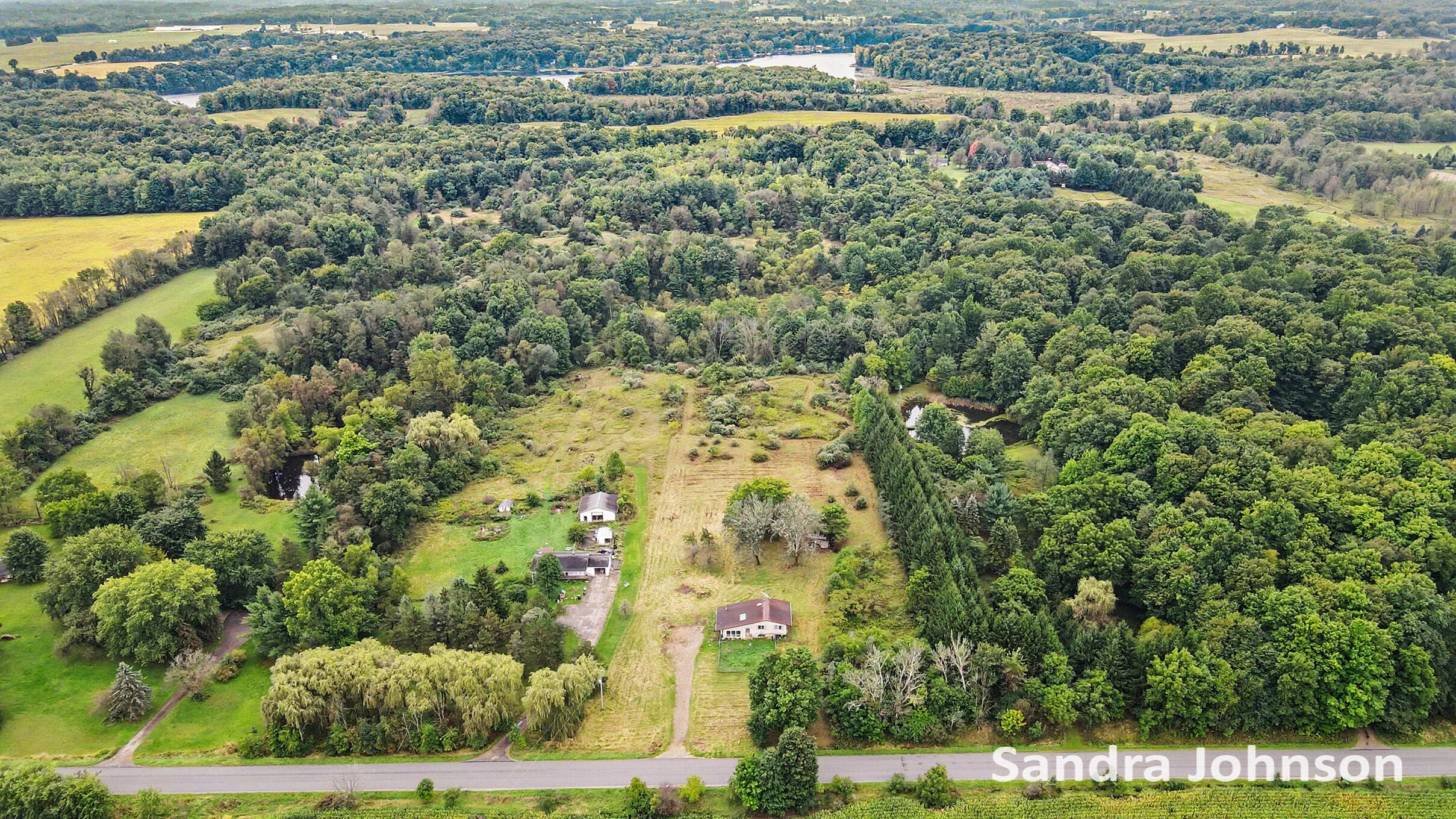 900 E Dowling Road, Hastings, MI 49058