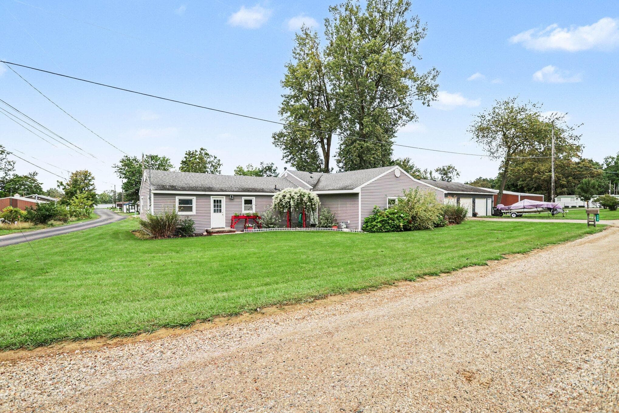 550 Roby Beach Drive, Coldwater, MI 49036