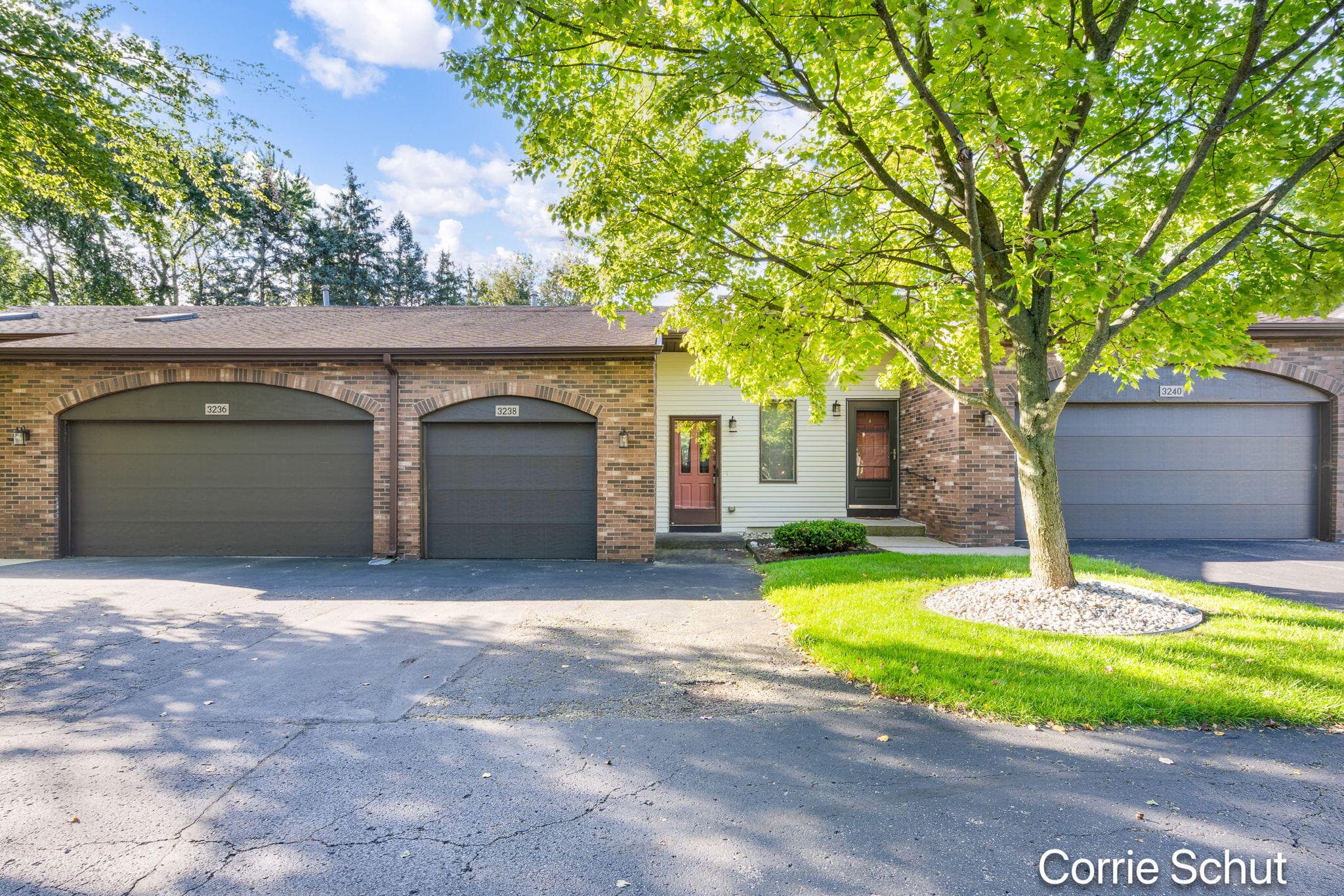3238 Arrowhead Arms Court SW, Grandville, MI 49418