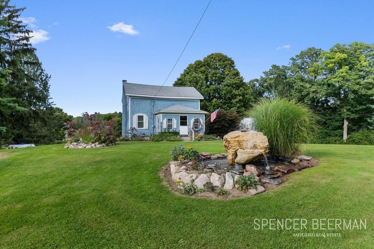 6018 Gun Lake Road, Hastings, MI 49058
