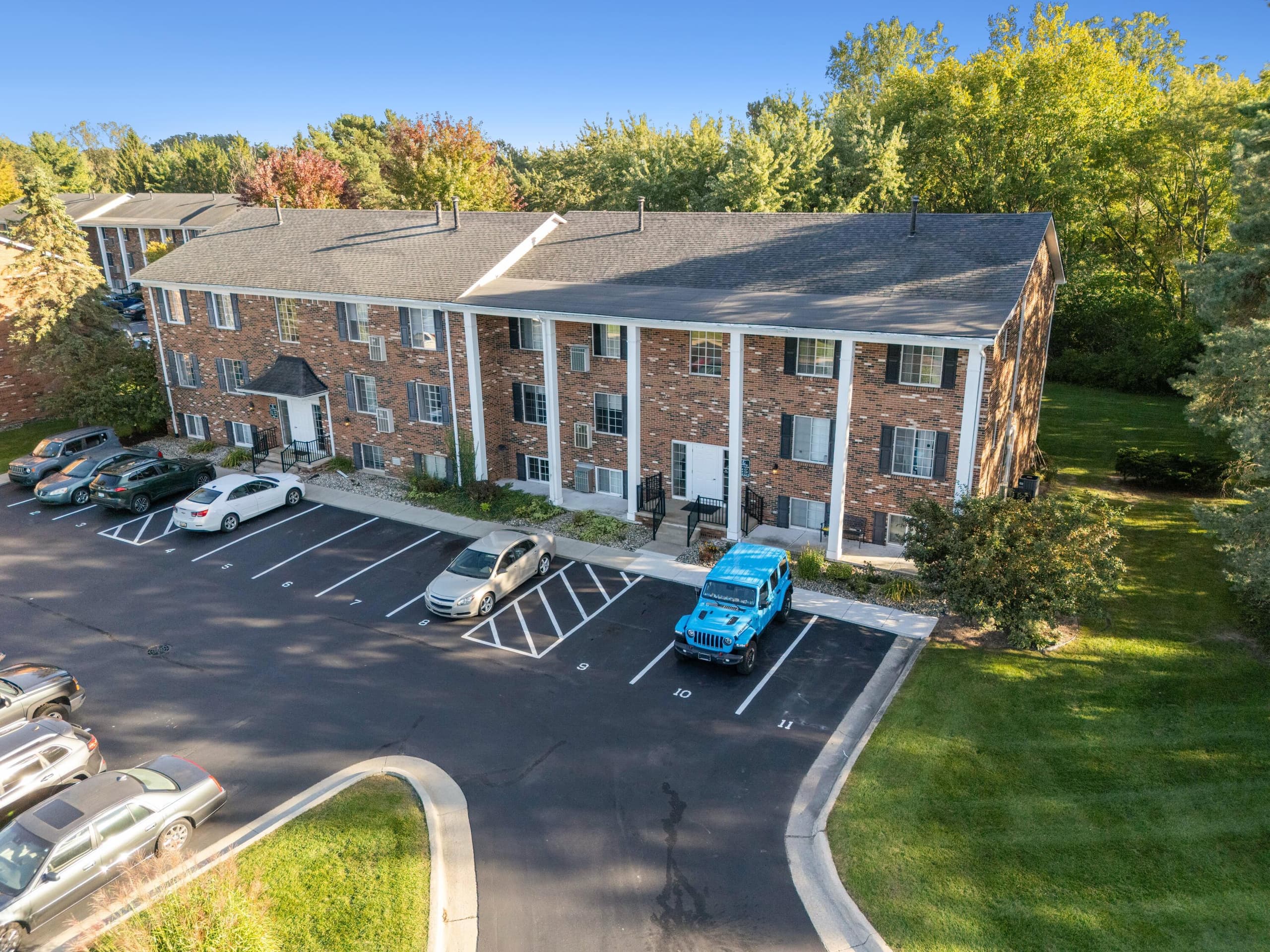515 W Highland Road E6, Howell, MI 48843